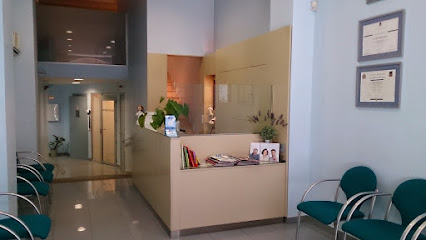 Barcelona - C.DENTAL DTRES. TONDO, SCP - Centro Dental