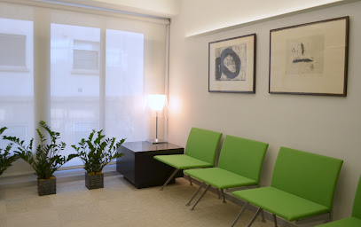 Barcelona - C. D. JOSE LUIS NAVARRO MAJO - Centro Dental