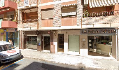 Villajoyosa - CENTRE D'ESPECIALITATS ODONTO-SANITARIES LA VILA DENTAL S.L. - Centro Dental