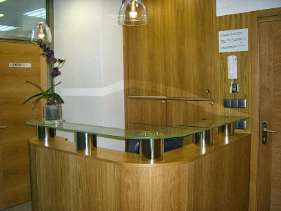 Vigo - CENTRO IMPLANTOLOGICO SALUD Y ESTETICA DENTAL - Centro Dental