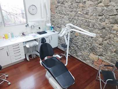 Santander - CENTRO MEDICO Y DENTAL SANTIAGO LLANES - Centro Dental