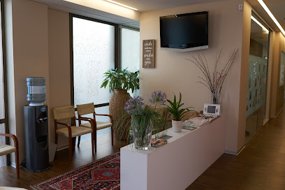 Sant Cugat del Vallès - CLINICA ARES ESTOMATOLOGOS - Centro Dental