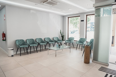 Mérida - CLINICA AUGUSTA AMBIZEINA SL - Centro Dental