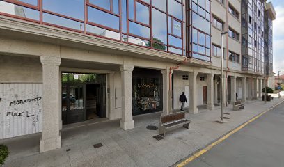 Carballo - CLINICA DENTAL- MIGUEL ANGEL GARCIA IRAVEDRA - Centro Dental