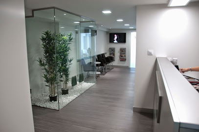 Sada - CLINICA DENTAL ALONSO & SMITH - Centro Dental