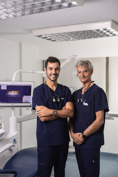 A Coruña - CLINICA DENTAL ANTONIO FERREÑO MARANTE - Centro Dental