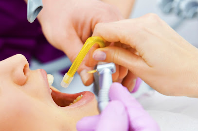 Córdoba - CLINICA DENTAL BLANCO HUNGRIA, CB - Centro Dental
