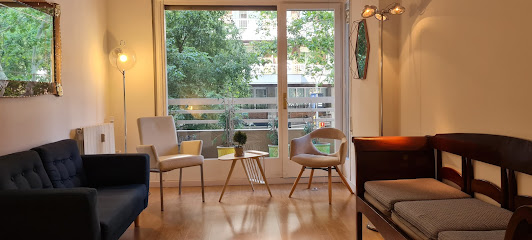 Barcelona - CLINICA DENTAL CARLES BRU DE SALA OMS - Centro Dental