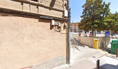 Roda de Ter - CLINICA DENTAL DANORAN, SL - Centro Dental