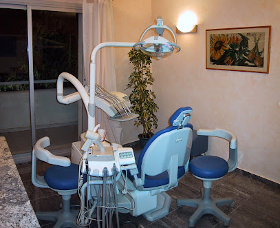 Santa Eulària des Riu - CLINICA DENTAL DEL MAR - Centro Dental