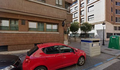 Valladolid - CLINICA DENTAL DE D. ALEJANDRO SERRANO ARGUELLO - Centro Dental