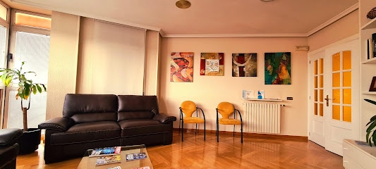 Ávila - CLINICA DENTAL DE D. JOSE M HERNANDEZ GARCIA - Centro Dental