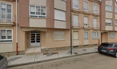 Villalpando - CLINICA DENTAL DE D. MANUEL SALGADO CALVO VILLALPANDO - Centro Dental