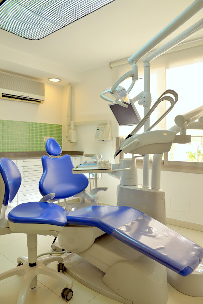 Palma - CLINICA DENTAL DR. BARTOMEU GARCIAS - Centro Dental
