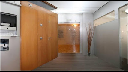 Las Palmas de Gran Canaria - CLINICA DENTAL DR. J.L. LOPEZ SEGOVIA - Centro Dental