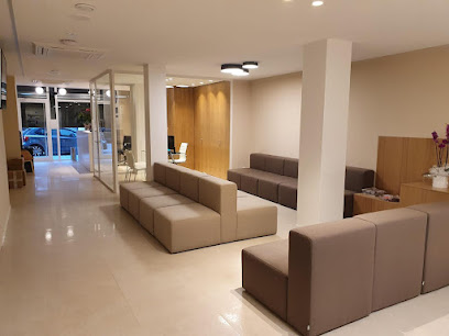 Vilanova i la Geltrú - CLINICA DENTAL DR. RAUL LUNA - Centro Dental