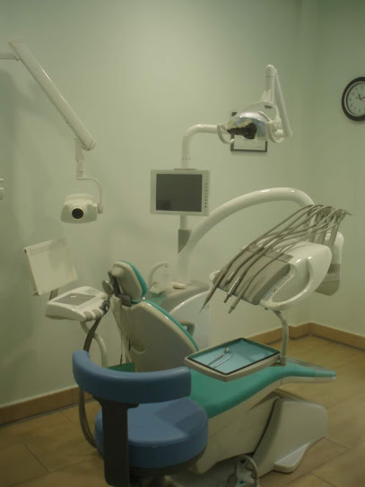Elche - CLINICA DENTAL DRA. CELIA PACHECO MOZAS - Centro Dental