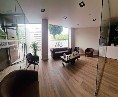 Cabanillas del Campo - CLINICA DENTAL FRANCISCO JAVIER ESCASSI OLIVARES - Centro Dental