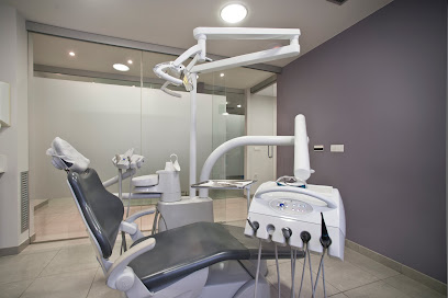 Figueres - CLINICA DENTAL GLORIA SANCHO BREGANTE - Centro Dental