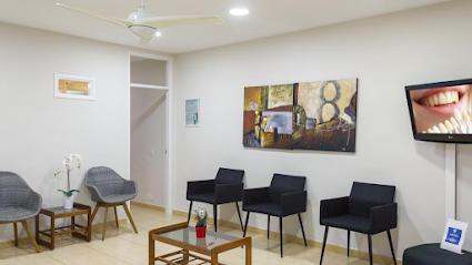 Icod de los Vinos - CLINICA DENTAL JORGE LITMANOVICH - Centro Dental