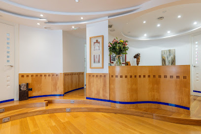 Santander - CLINICA DENTAL JOSE DE LA SIERRA - Centro Dental