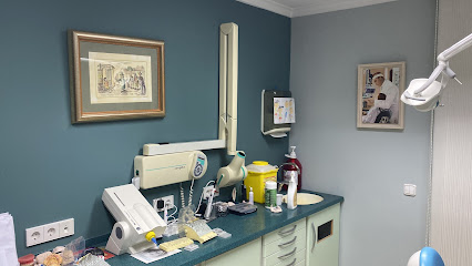 Castelló de Rugat - CLINICA DENTAL JUAN SANTIAGO SEGUI - Centro Dental