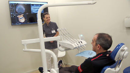 Arrigorriaga - CLINICA DENTAL JULEN IDIRIN HORTZ KLINIKA - Centro Dental
