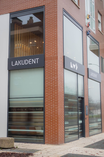 Vitoria-Gasteiz - CLINICA DENTAL LAKUDENT XXI (LAKUA) - Centro Dental