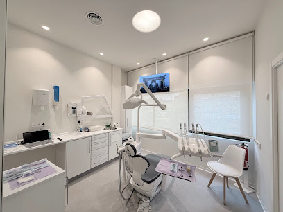 Villaviciosa de Odón - CLINICA DENTAL LEON RUBIO S.L. - Centro Dental
