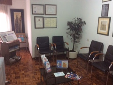 A Coruña - CLINICA DENTAL LUIS AGUSTIN SANCHEZ FERREIRO - Centro Dental