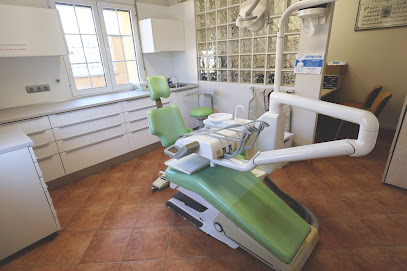 Molina de Aragón - CLINICA DENTAL MARIA ROSA ESTEBAN HOLANDA - Centro Dental