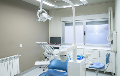Zamora - CLINICA DENTAL MERCEDES ROJO - Centro Dental