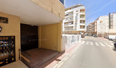 Torrevieja - CLINICA DENTAL PUERTA DEL MAR - Centro Dental