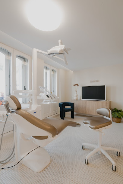 Viveiro - CLINICA DENTAL REGAL TRASANCOS - Centro Dental