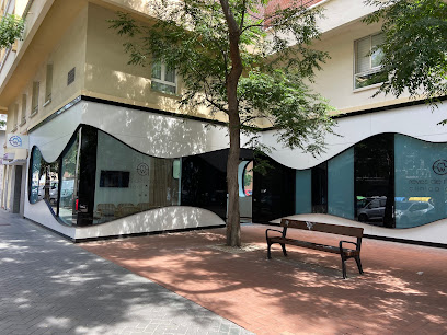 Vitoria-Gasteiz - CLINICA DENTAL REYES DE NAVARRA - Centro Dental