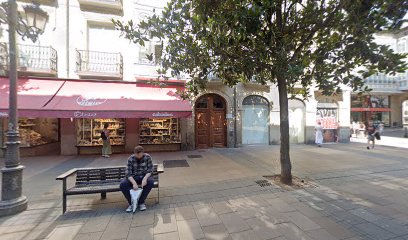 Vitoria-Gasteiz - CLINICA DENTAL ROBERTO FERNANDEZ ALONSO - Centro Dental