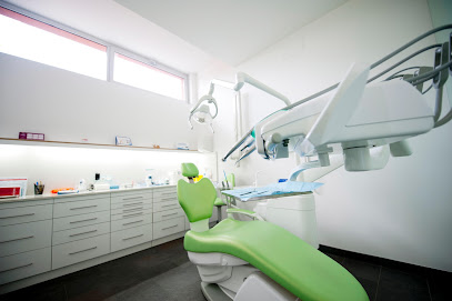Maó - CLINICA DENTAL SES MORERES - Centro Dental