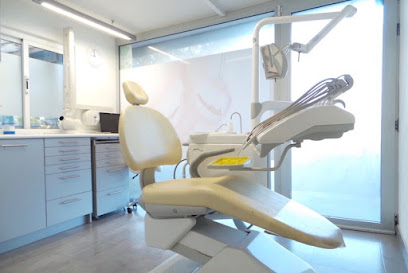 Sant Cugat del Vallès - CLINICA DENTAL VALLDOREIX - Centro Dental