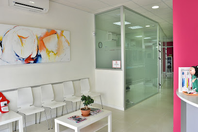 San Juan del Puerto - CLINICA DENTAL VALVERDE Y BOLADO - Centro Dental