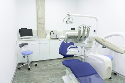 Sant Just Desvern - CLINICA DENTAL VARCHI - Centro Dental