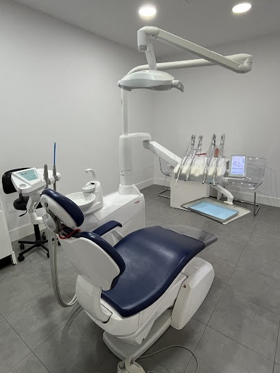 Outes - CLINICA DENTAL VICTOR ATAN PIÑEIRO - Centro Dental