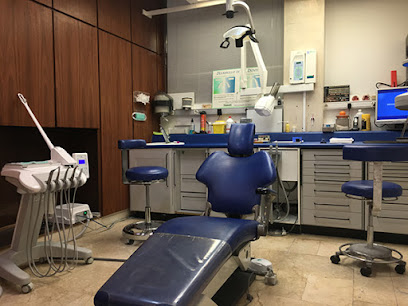 Sant Antoni de Portmany - CLINICA DENTAL Y ORTODONCIA DR. ANTONIO MURO ACEÑA - Centro Dental