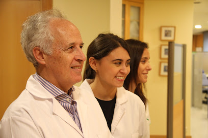 Santiago de Compostela - CLINICA DE ORTODONCIA HEVIA DEL RIO - Centro Dental