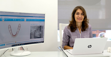 Vigo - CLINICA DE ORTODONCIA PAULA FERNANDEZ RIVEIRO - Centro Dental