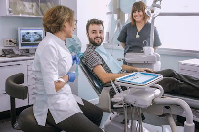 A Coruña - DRA.CARMEN GARCIA ORTODONCIA EXCLUSIVA - Centro Dental