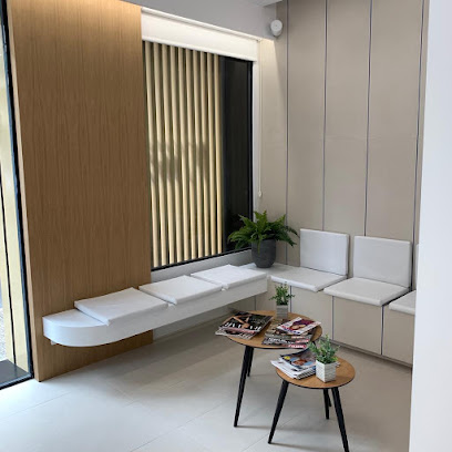 Sant Joan d'Alacant - ESCORIAL Y ROMANO CLINICA DENTAL - Centro Dental