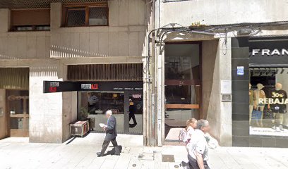 Santiago de Compostela - F & V DENTISTAS - Centro Dental