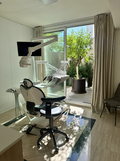 Churriana de la Vega - GARCIA MARTINEZ, FRANCISCO SALVADOR - Centro Dental