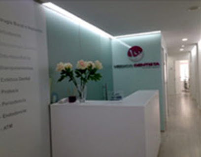 Granada - GONZALEZ MARQUEZ, MARIA ISABEL - Centro Dental