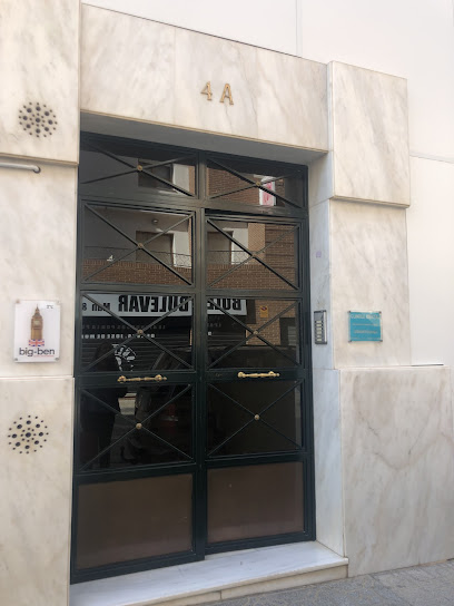 Baza - INIESTA PEREZ, MERCEDES - Centro Dental